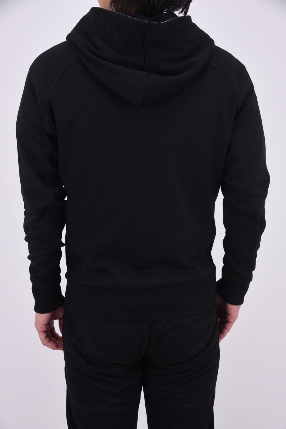 【26SS】 HOOD EMBOSSED LOGO HOODIE / エンボスロゴ ジップパーカー (ブラック)