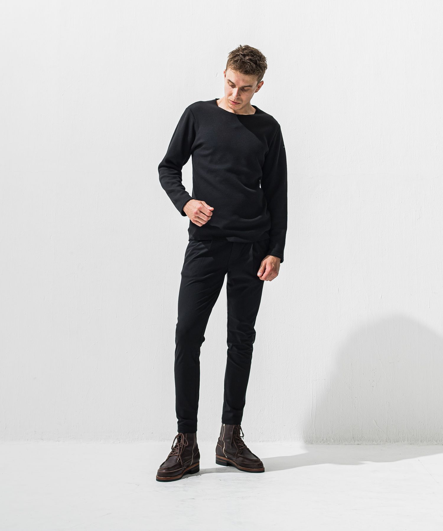 CHRIS EASY HEAT TUCK PANTS / 【定番商品】 ナイロンストレッチ 裏起毛 スラックスイージータックパンツ (ブラック) (10月下旬入荷予定) ※オーダー締切:9月7日(月)17時