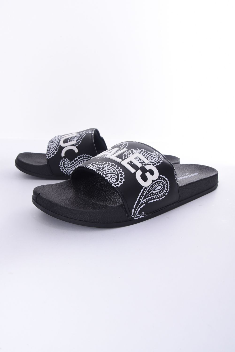 PAISLEY SANDALS / ロゴ ペイズリー柄 シャワーサンダル (ブラック)