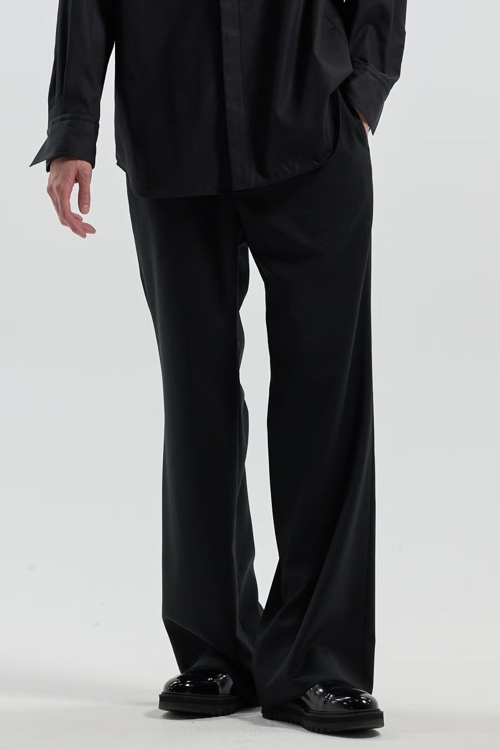 TWILL SOFT FLARE PANTS / ツイル ソフトフレアパンツ (ブラック) (8月下旬~9月上旬）