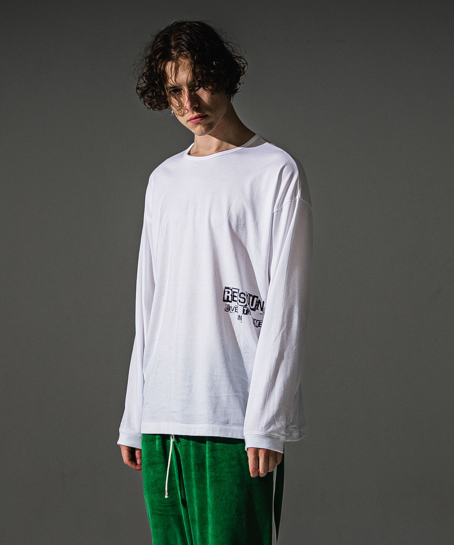 uk over longsleave Tee / パッチワークロゴプリント オーバーサイズ ロングスリーブTシャツ (ホワイト) (7月中旬入荷予定) ※オーダー締切:5月23日(土)17時