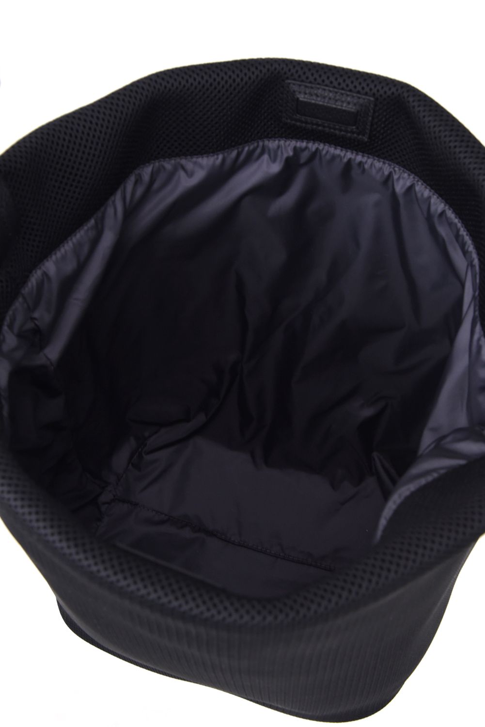 ESSENTIAL DOUBLE RUSSELL HOBO MIDIUM / メッシュ素材 レザーストラップ ショルダートートバッグ (ブラック)