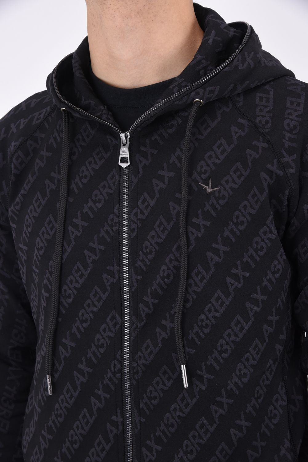 1PIU JACQUARD HOODIE / 総柄 ロゴジャガード フルジップ パーカー ブラック