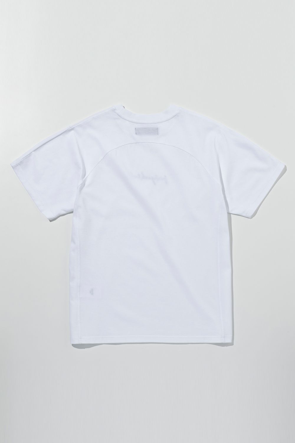 【26SS】 GRADIENT RHINESTONE T-SHIRT / グラデーション ラインストーンロゴ Tシャツ (ホワイト) (3月上旬入荷予定)