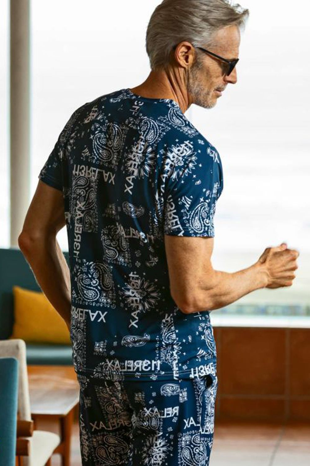 ALOHA PAISLEY T-SHIRTS / ペイズリー柄 半袖ラッシュガード ネイビー