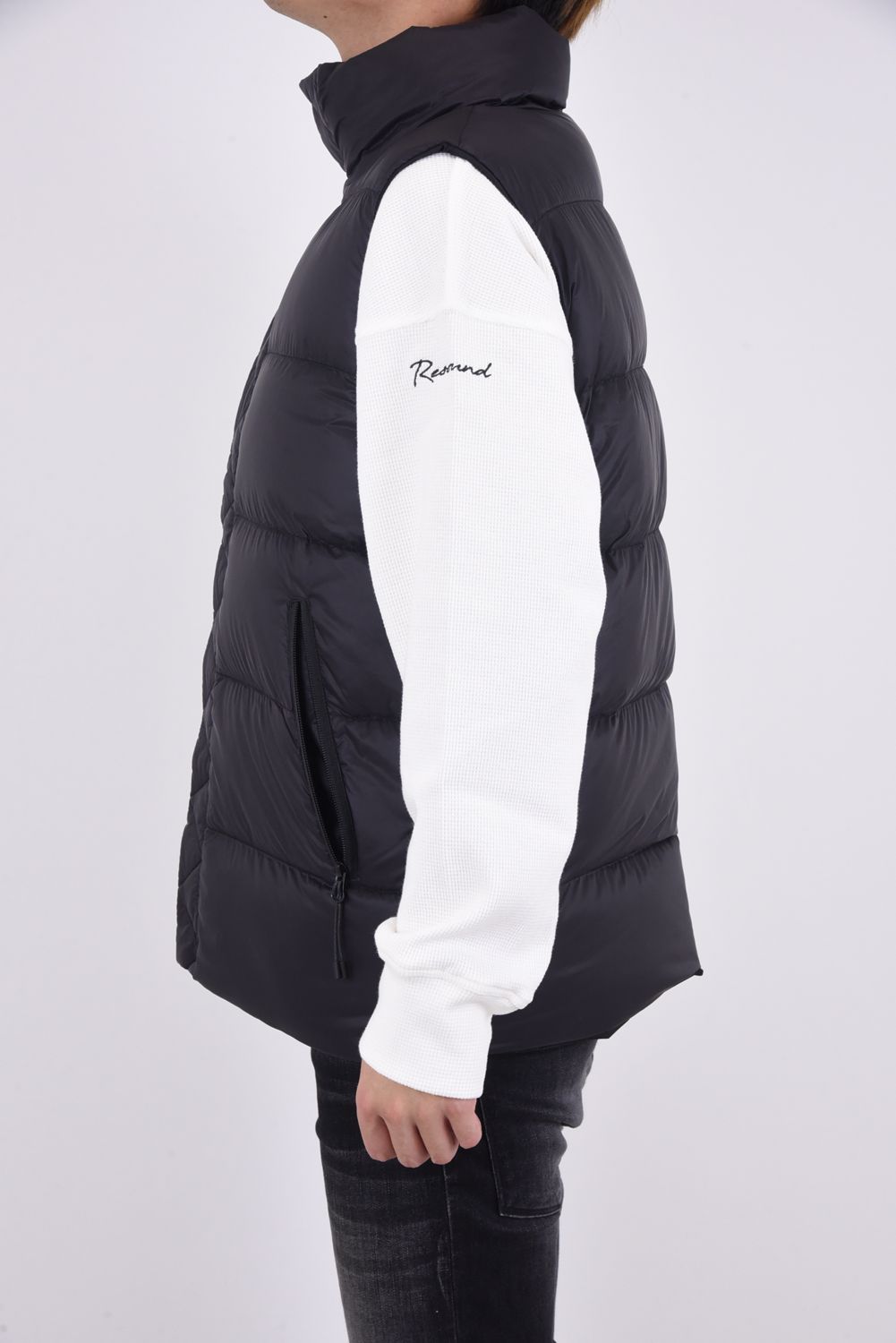 White Mountaineering - 【WMBC / TAION】 REVERSIBLE DOWN VEST / WMBC / TAIONコラボ  リバーシブルダウンベスト ブラック | gossip