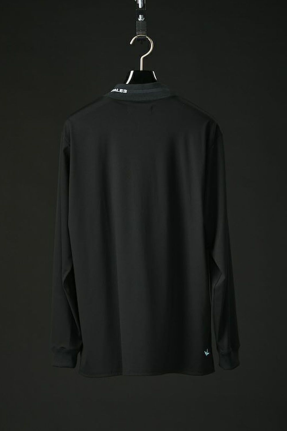 【113SPORT VOL.12 / 24AW】 113SPORT × THESAINT COMFORTABLE HYBLID MOCK / 113ロゴ  モックネック ブラック×ブルー