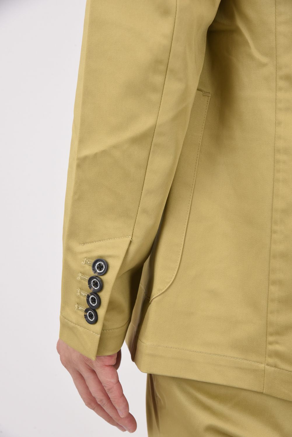 【25AW】 BRIGHT STRETCH JACKET & SLACKS / 微光沢素材 ストレッチジャケット&スラックスセットアップ (ベージュ)