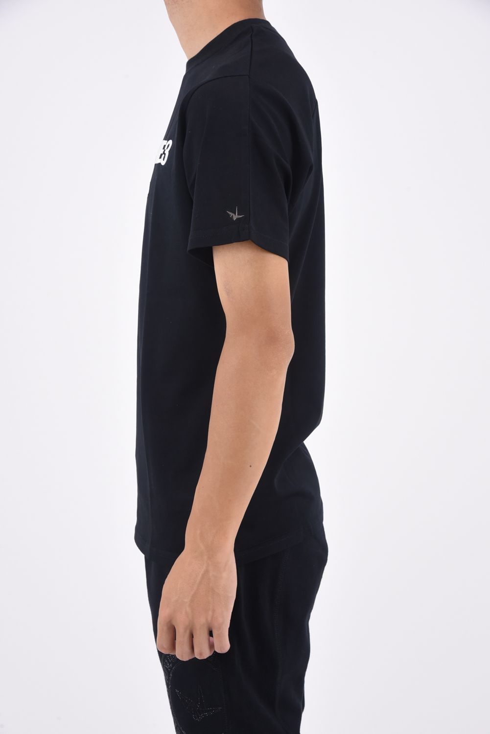 1PIU APPLIQUÉ SHORT-SLEEVED / フロントロゴ 刺繍 半袖Tシャツ ブラック