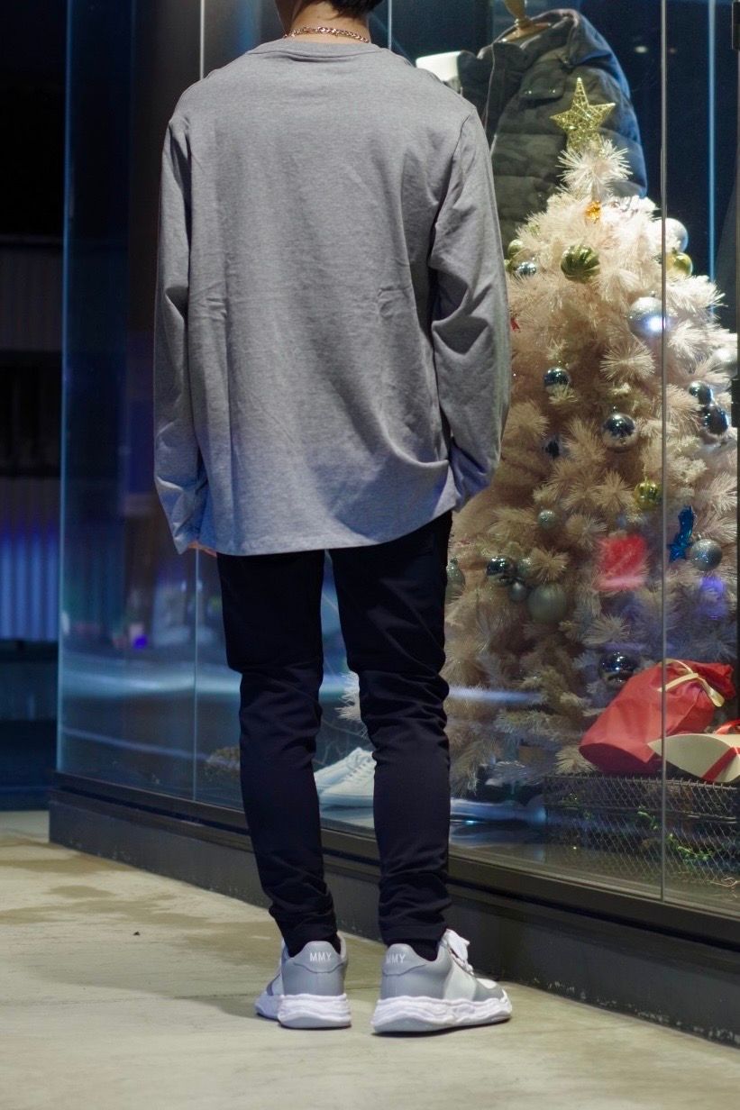 【FOG ESSENTIALS】 ロンT1枚でも雰囲気がでるSTYLE NO.1