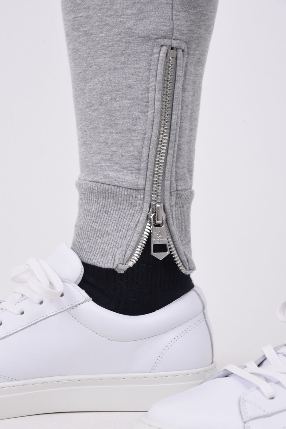 【26SS】 LUXURIOUS ZIP JOGGER PANTS / 裾ファスナー ジョガーパンツ (グレー)