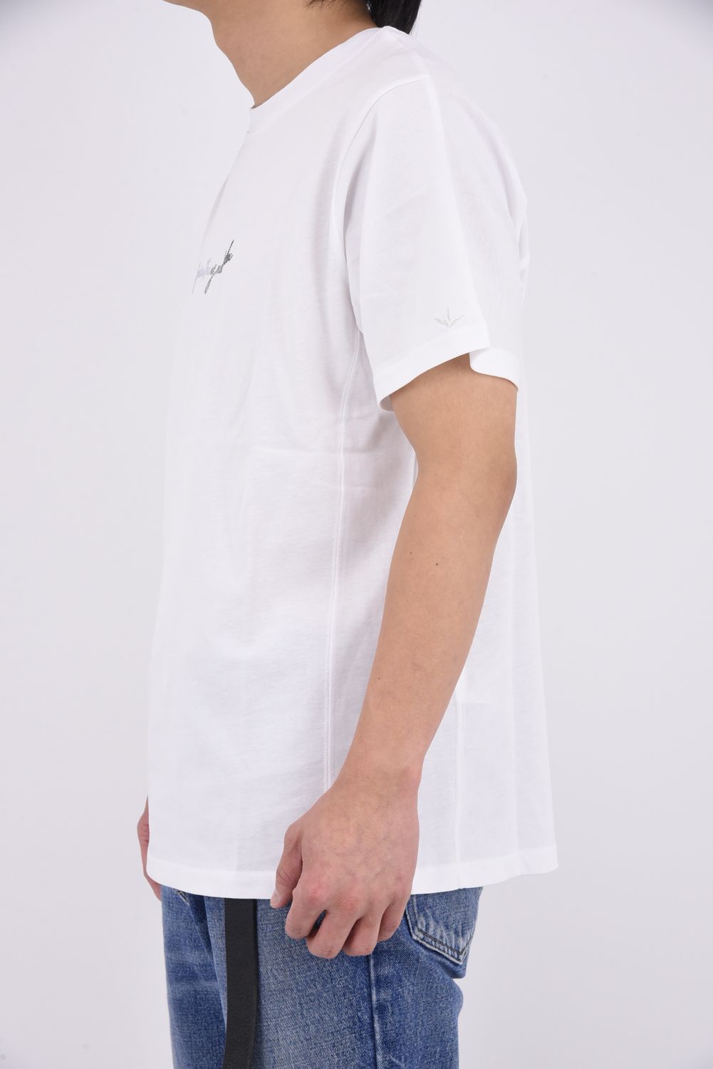 【26SS】 GRADIENT RHINESTONE T-SHIRT / グラデーション ラインストーンロゴ Tシャツ (ホワイト)