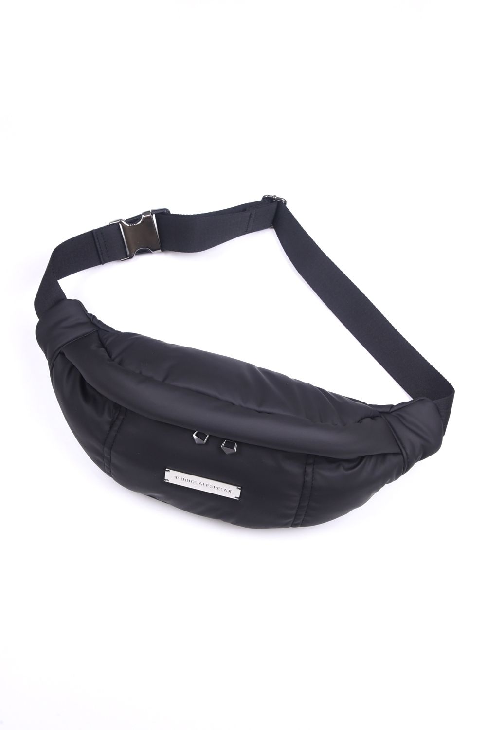 LIGHT SYNTHETIC LEATHER MINI PADDED BODY BAG / シルバーロゴプレート パデッド ボディバッグ (ブラック)