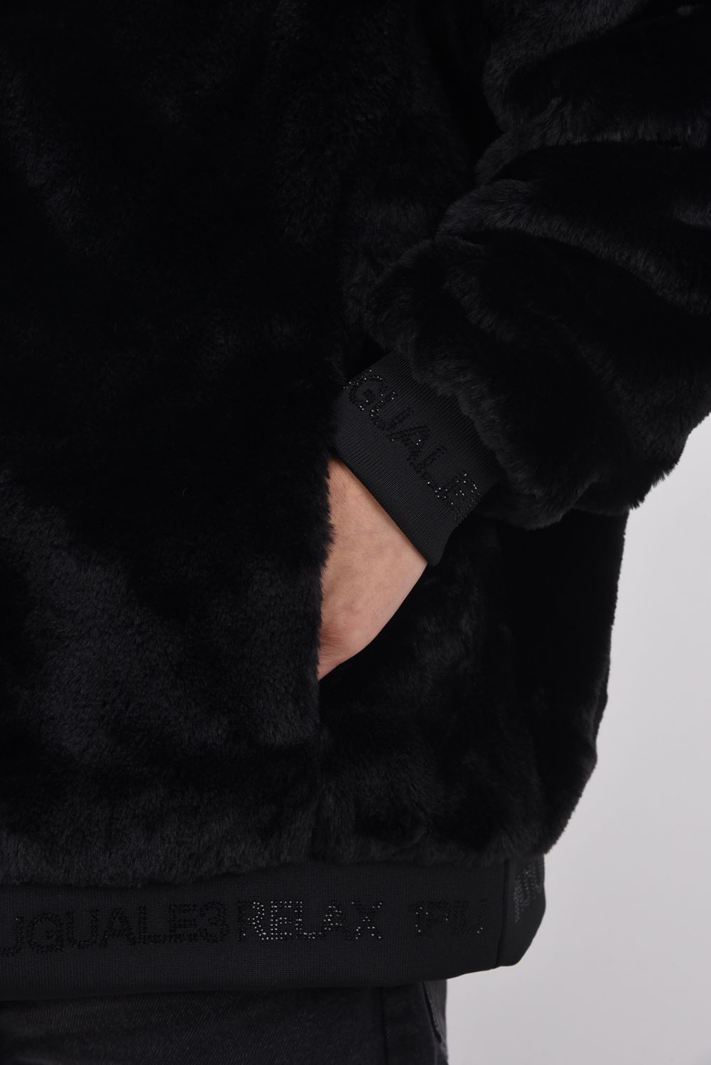 【25AW】 FUR BLOUSON WITH LOGO ON THE HEM / リブ フーデッドファーブルゾン (ブラック)