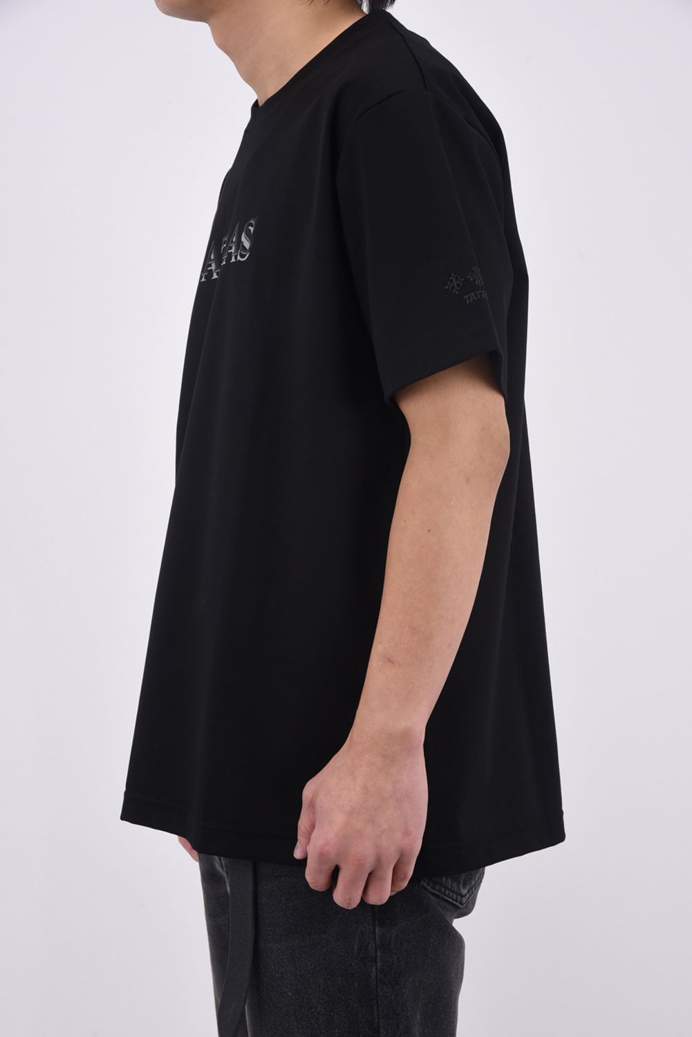 RISTEN (リステン) / 刺繍風ブランドロゴ クルーネック Tシャツ ブラック