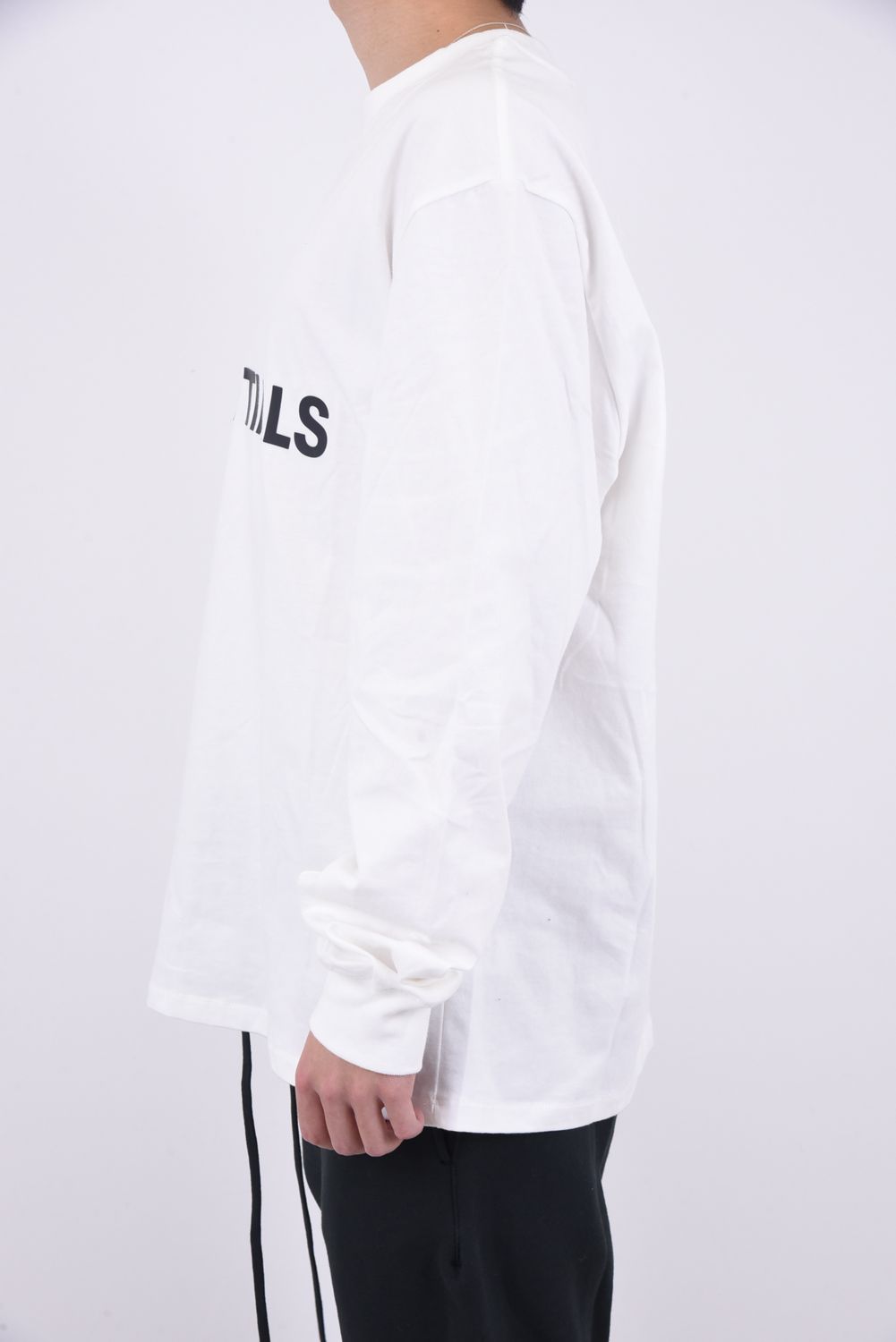 FOG ESSENTIALS - ESSENTIALS FRONT LOGO L/S / フロント ロゴ クルー