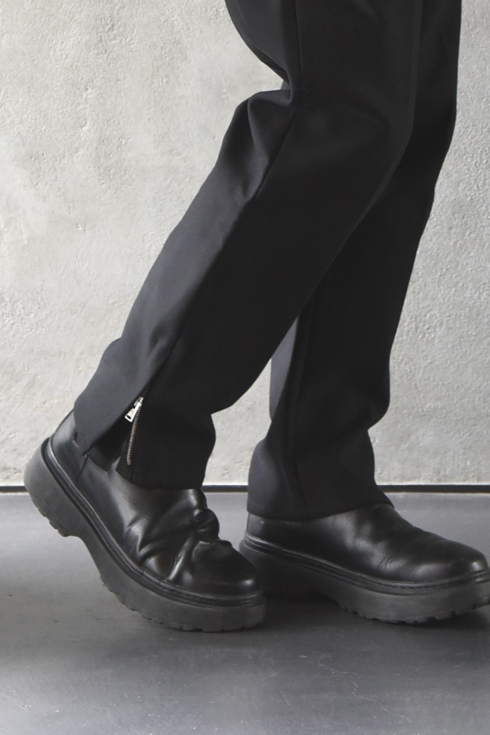 【CINOH】 上品とリラックス感を両立するカーディガンスタイル