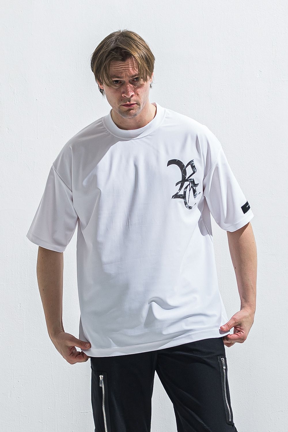 RC RUSH OVER TEE / ロゴ ラッシュガード オーバーサイズ Tシャツ （ホワイト/ブラック） (6月上旬入荷予定) ※オーダー締切:2月15日(日)18時