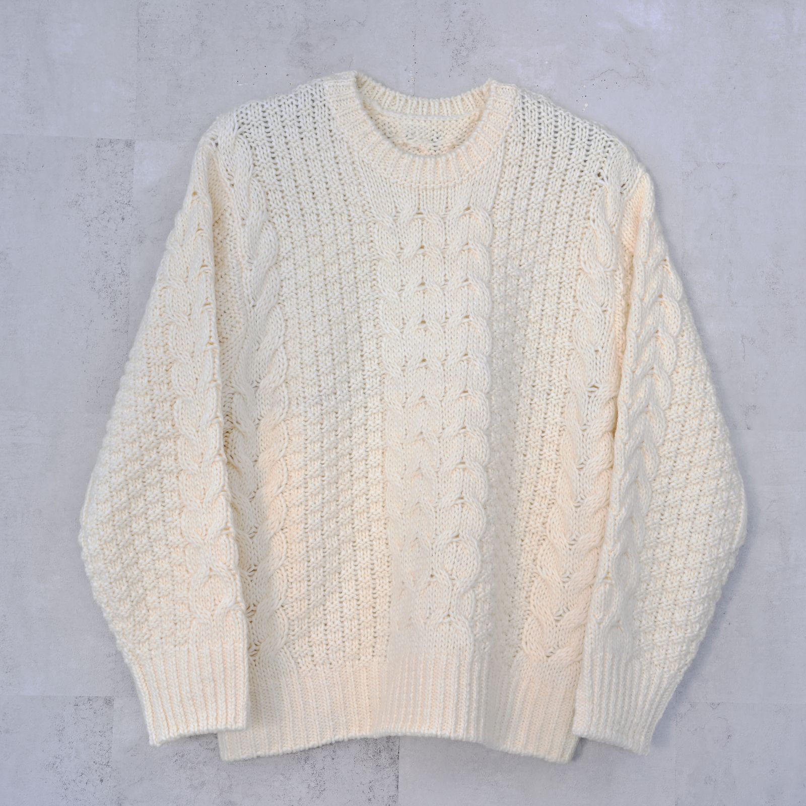 CABLE LAW SWEATER / ケーブル編み ローゲージセーター (オフホワイト) (10月下旬入荷予定) ※オーダー締切:9月7日(月)17時