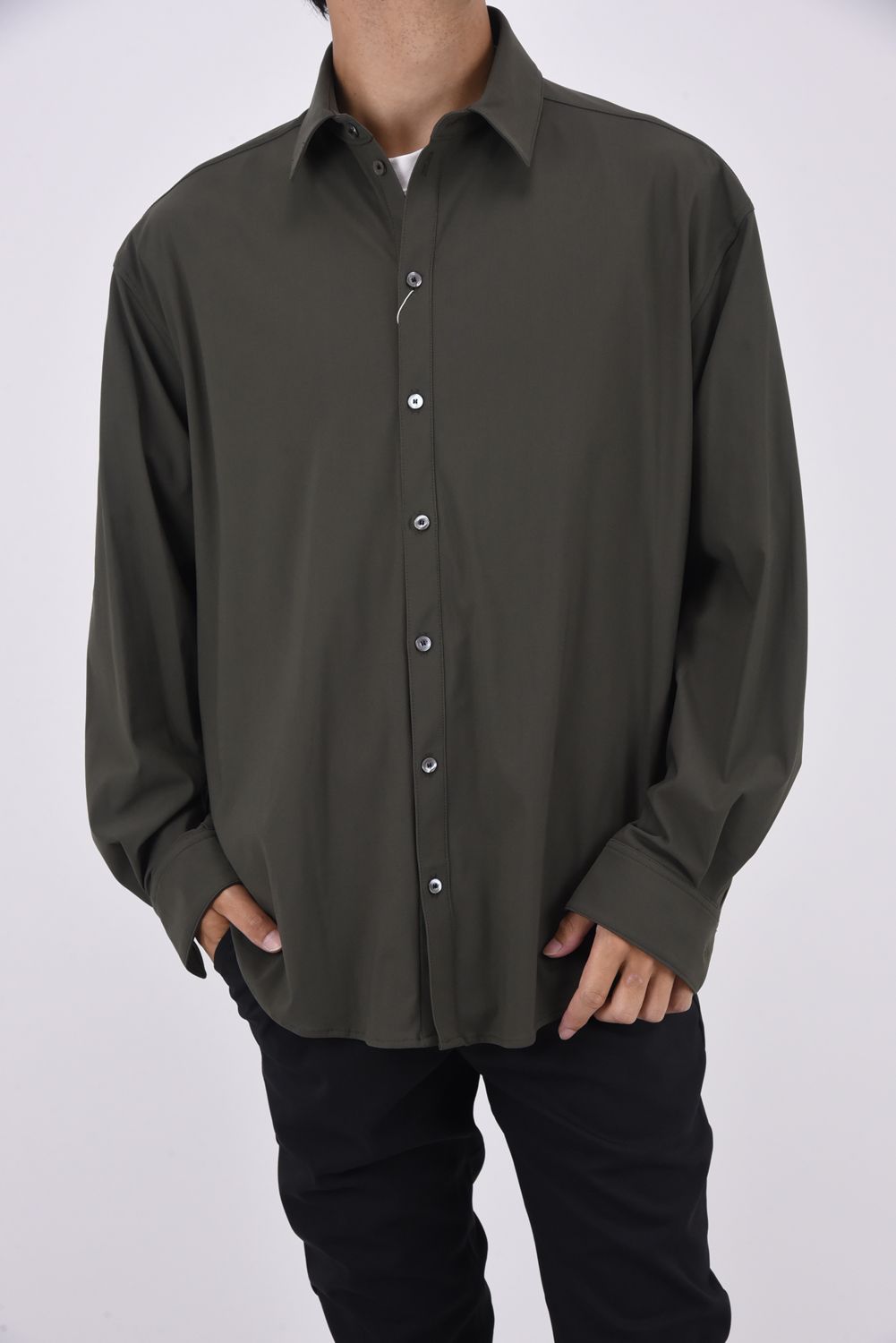 NYLON JACK SHIRTS / 【定番】 Aラインシルエット ナイロンシャツ カーキ