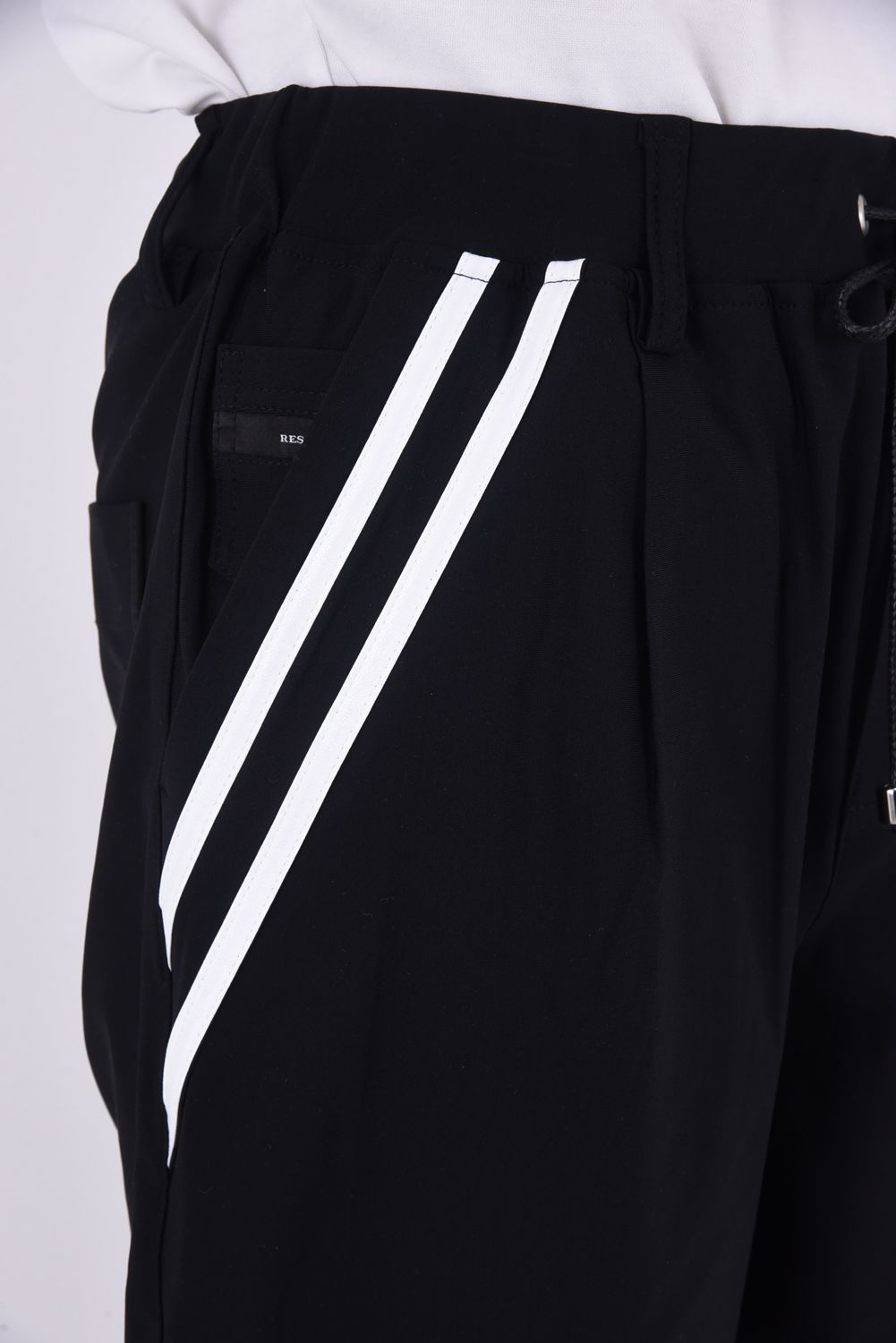 EDGE NYLON SEMI WIDE PT / ナイロンマイクロファイバー エコレザーライン セミワイド イージーパンツ (ブラック/ホワイト)