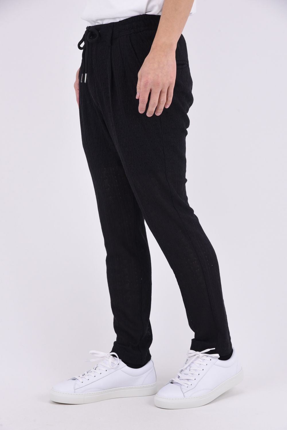 【26SS】【セットアップ】 LINEN TOUCH JACQUARD JACKET & SLACKS / リネンタッチ テーラードシングルジャケット&イージースラックス (ブラック)