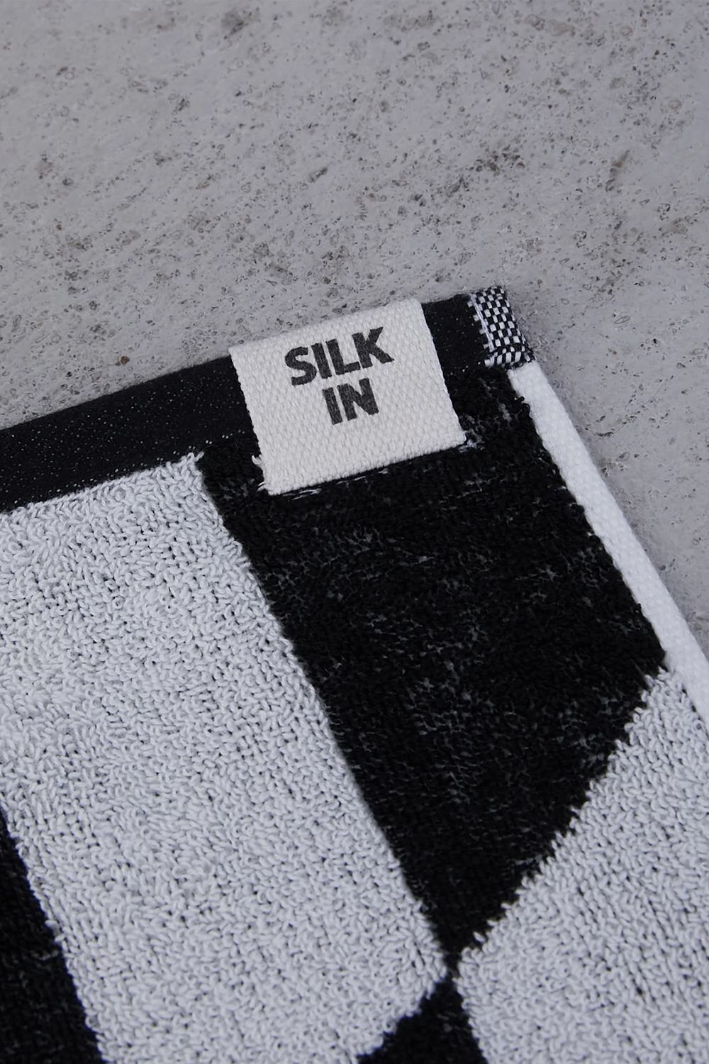 Check Mini Towel / シルク混 チェック ミニタオル (ブラック)