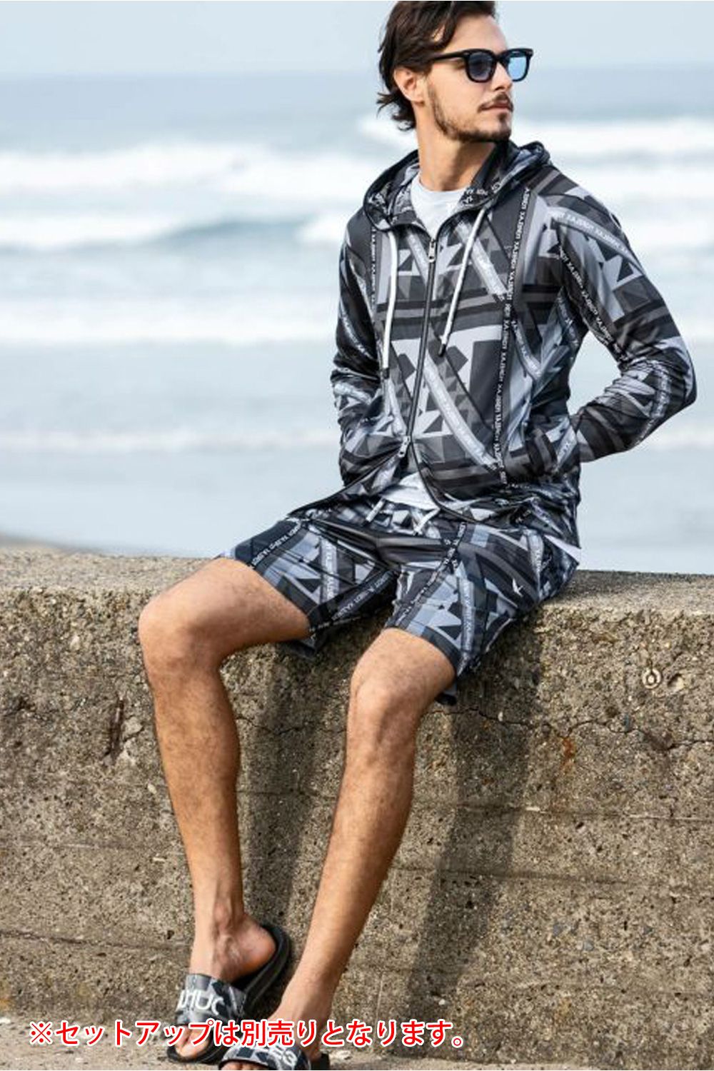 GEOMETRIC HOODIE / ジオメトリック柄 ラッシュガードパーカー チャコール×ブラック