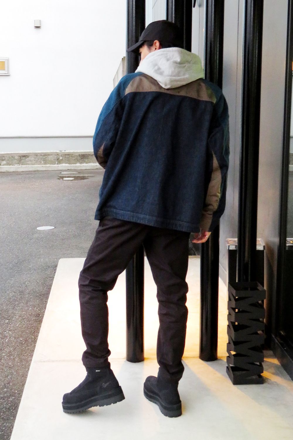 【White Mountaineering】コラボアイテムで組むアウトドアスタイル