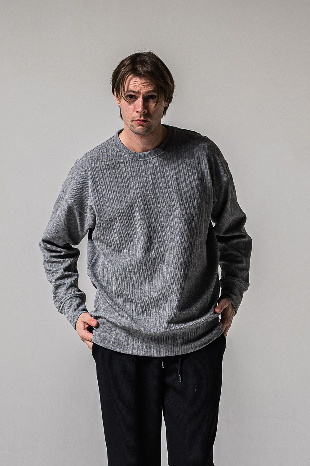 BLISTER TRAINER / オーバーサイズ ブリスターニットトレーナー (グレー) (1月中旬入荷予定)