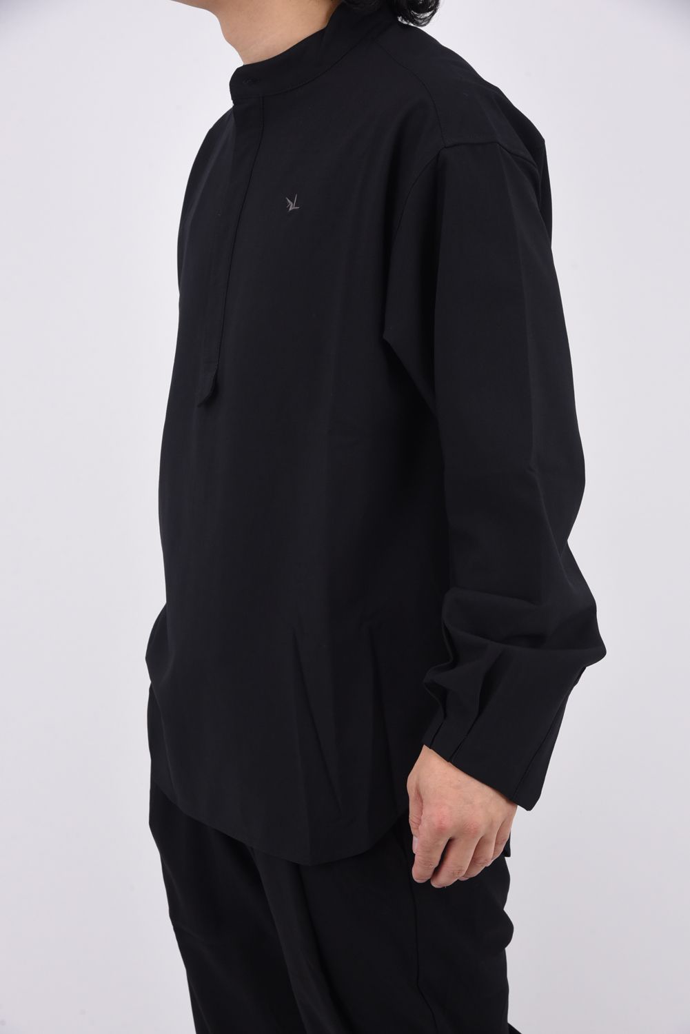 COLLARLESS SHIRT / カラーレス シャツ ブラック