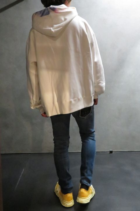 【洋服に遊び心を忘れずに】