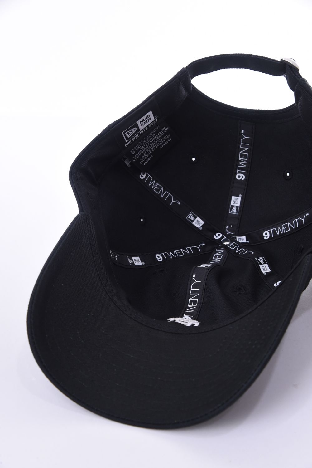 【国内正規品】 NEW ERA 9TWENTY MINI MONOGRAM CAP / ニューエラ 9TWENTY ミニモノグラム キャップ ブラック