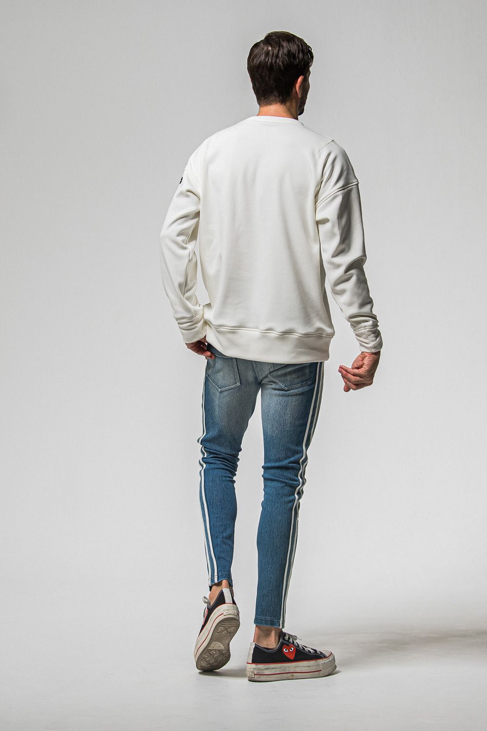 FRAIDAY OLD LOGO VELOURS FLEECE TRAINER / 裏ベロアフリース ロゴ ロングスリーブ トレーナー (ホワイト) (11月上旬入荷予定) ※オーダー締切：9月1日(月)18:00