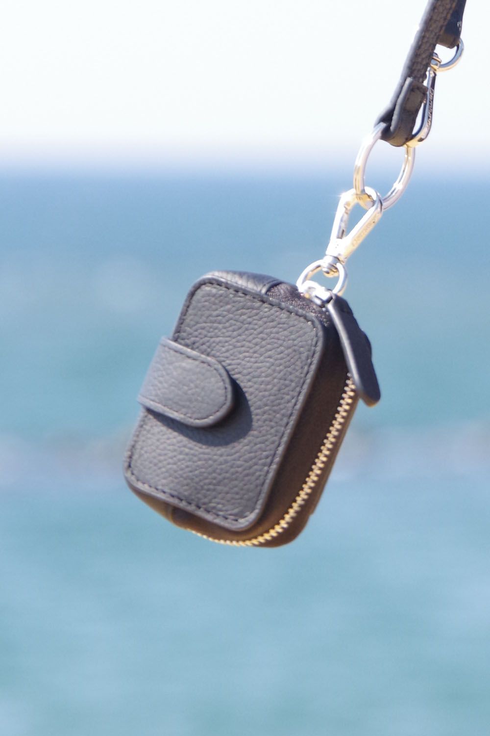 AirPods Case / AirPodsケース ブラック*