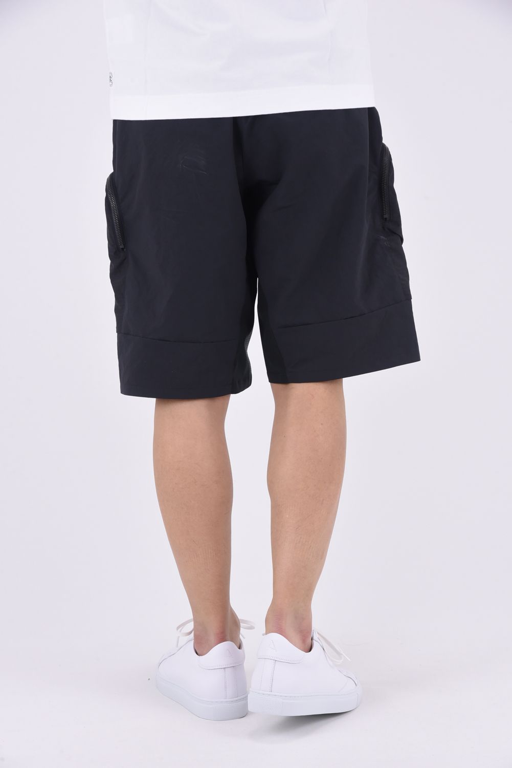 【BLK】 POLYESTER TAFFETA EASY SHORT PANTS / ガゼット付きポケット イージー ショートパンツ ブラック