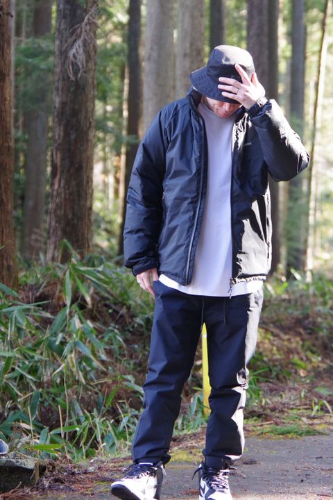 【NANGA】 AURORA STAND COLLAR DOWN JACKETを使用したおススメのアウトドアスタイル ②