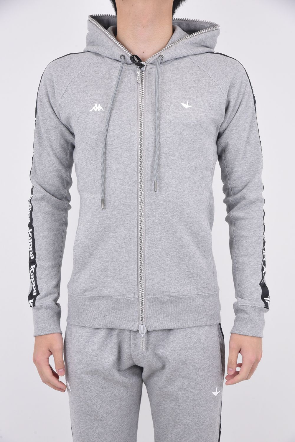 1PIU1UGUALE3 RELAX + Kappaコラボ スウェット パーカー 1PIU1UGUALE3 RELAX - 113RELAXxKappa SIDE LINE ZIP HOODIE