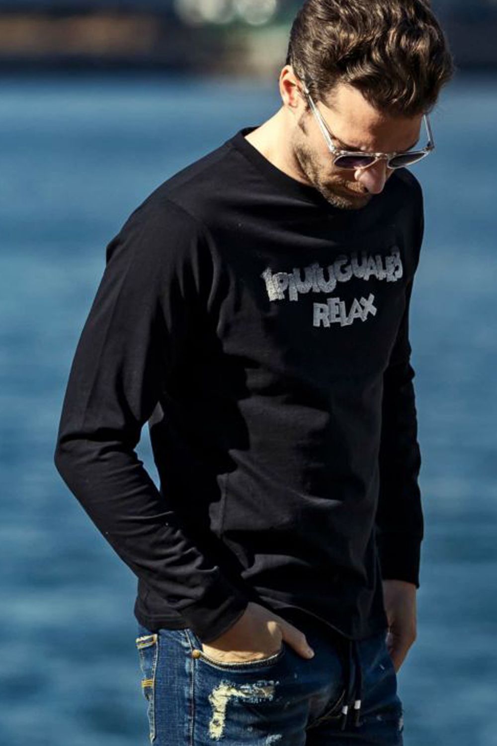 GRADATION TOOTHBRUSH EMBROIDERY LONG T-SHIRTS / グラデーション 3Dロゴ ロングスリーブTシャツ ブラック