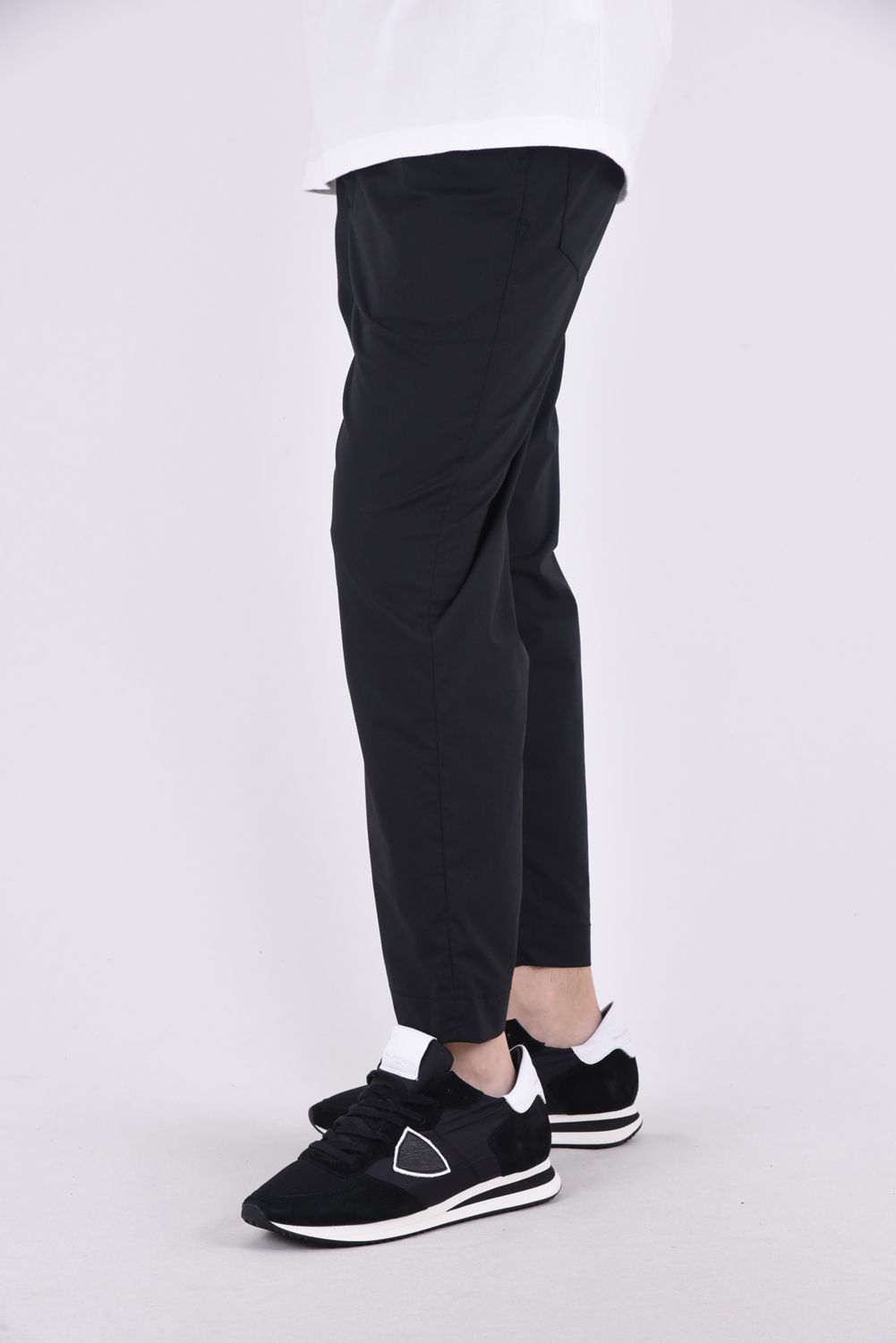 WR TAPERED CROPPED PANTS / テーパード クロップド パンツ ブラック