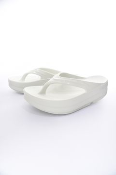 【国内正規品】 OOmega / ウーメガ リカバリートング厚底サンダル コズミックグレー