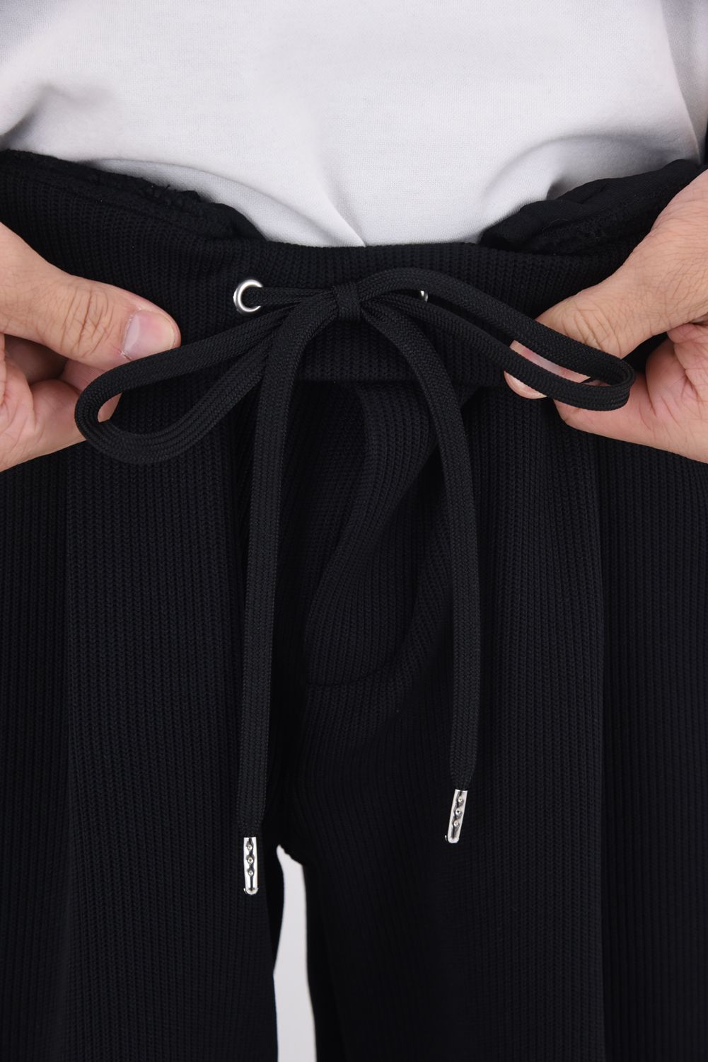 【26SS 39th】 AZE WIDE TUCK PANTS / 畔編みニット生地 セミワイドシルエット イージータックパンツ (ブラック)