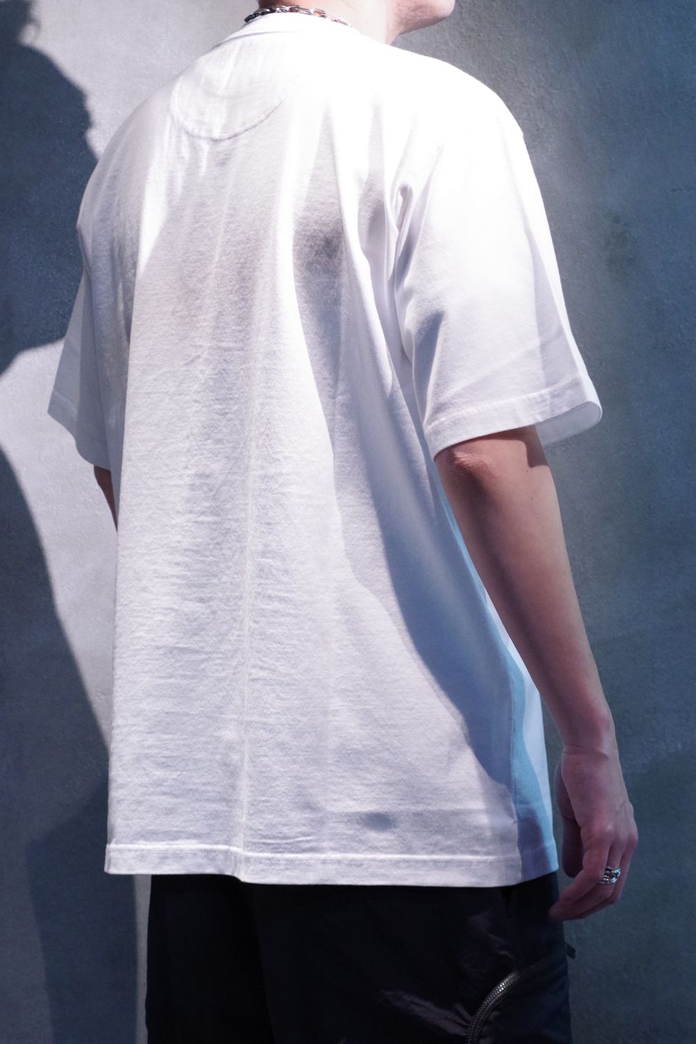 WM BIG LOGO T-SHIRT / ビッグロゴ レギュラーシルエット クルーネック 半袖 Tシャツ ホワイト