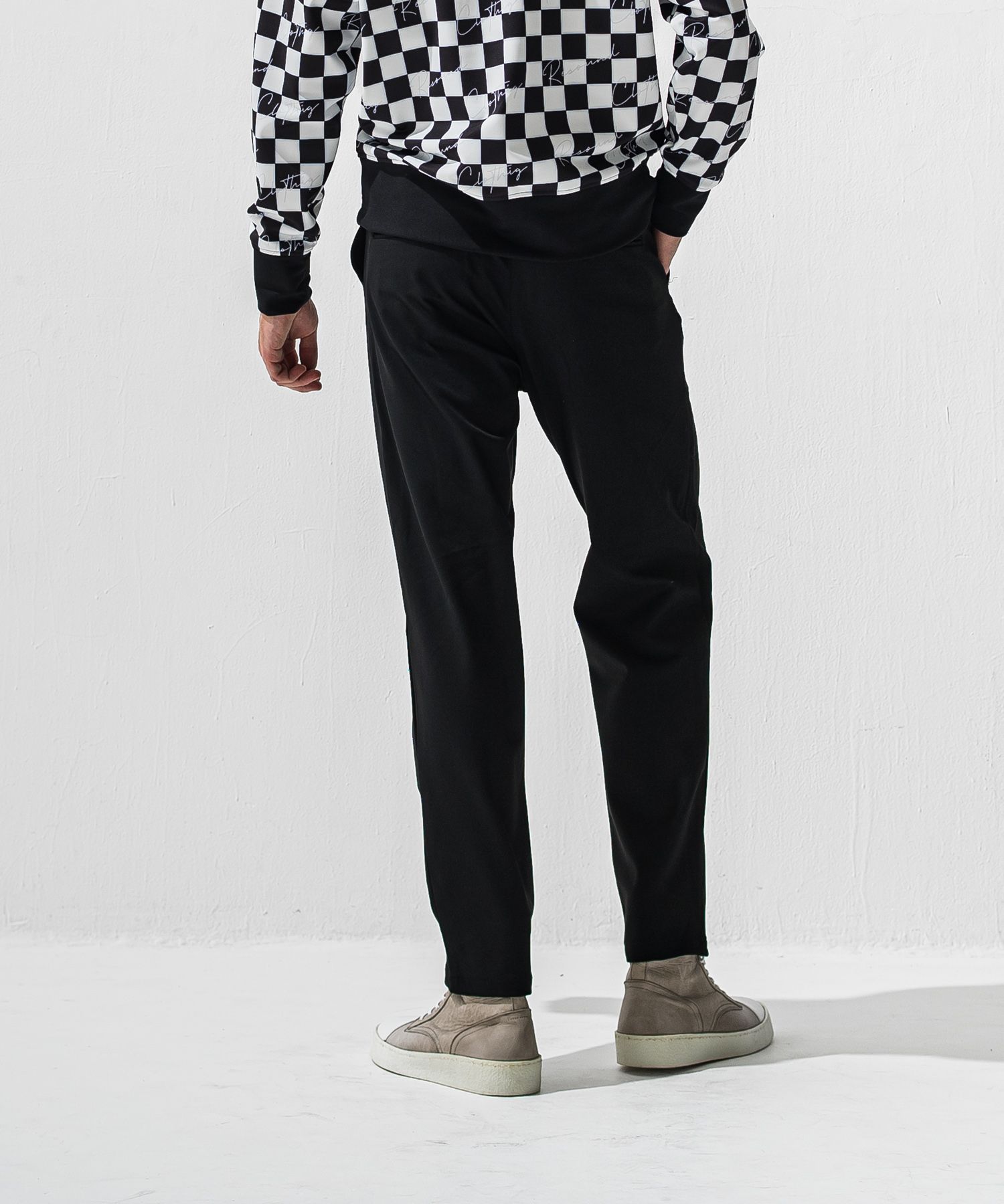 PAT WIDE EASY PANTS / ワイドテーパード イージースラックス (ブラック) (12月上旬入荷予定) ※オーダー締切:9月7日(月)17時
