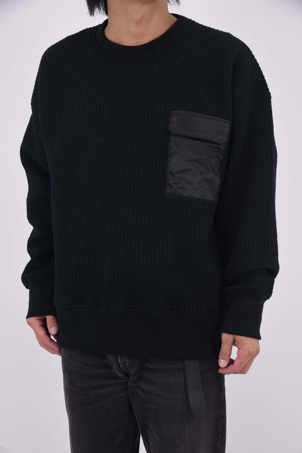 Stripe quilting drop trainer / ストライプキルティング フラップポケット ルーズフィット トレーナー ブラック