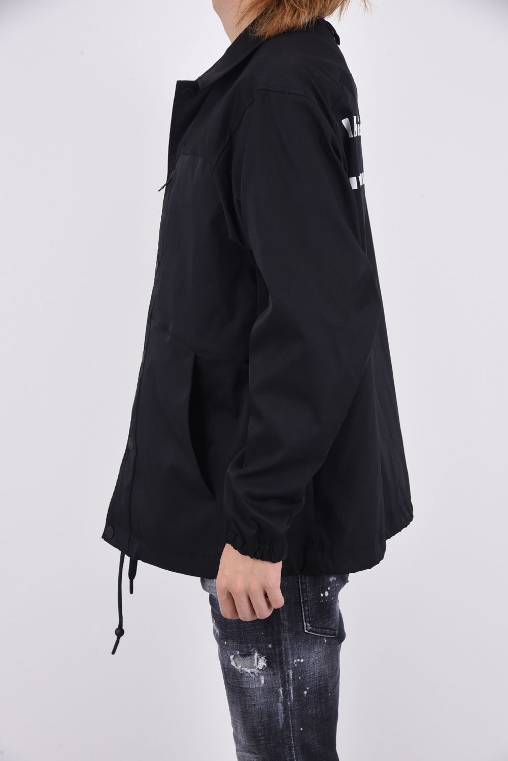 White Mountaineering - STRETCHED TWILL COACH JACKET / ロゴ