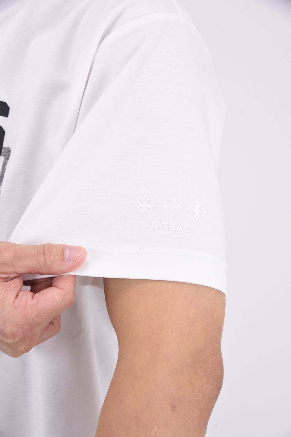 INIGO (イニゴ) / フロントロゴ クルーネック Tシャツ ホワイト