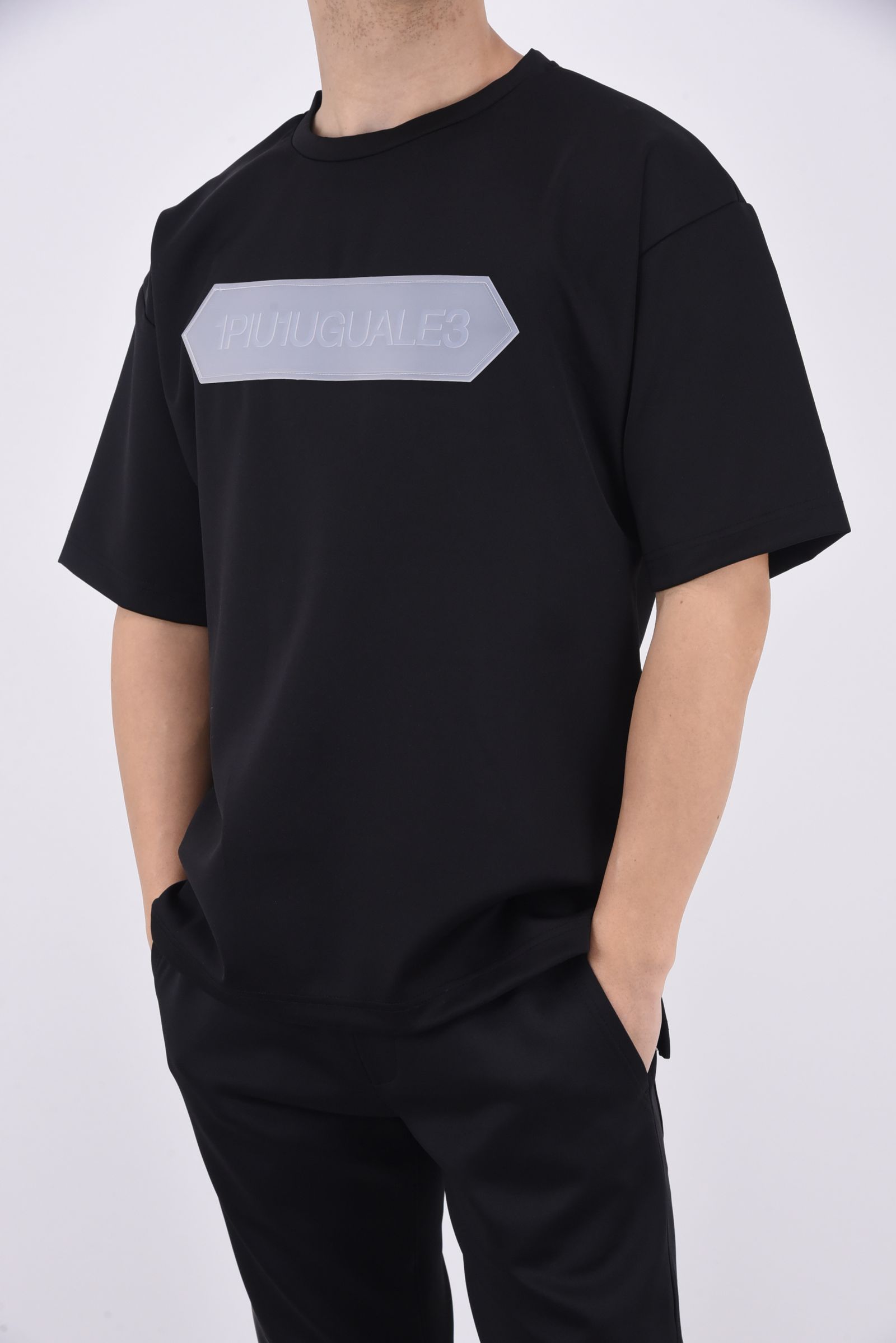113 HEXAGON BIG T / 113 ヘキサゴンロゴ クルーネック 半袖 Tシャツ ブラック