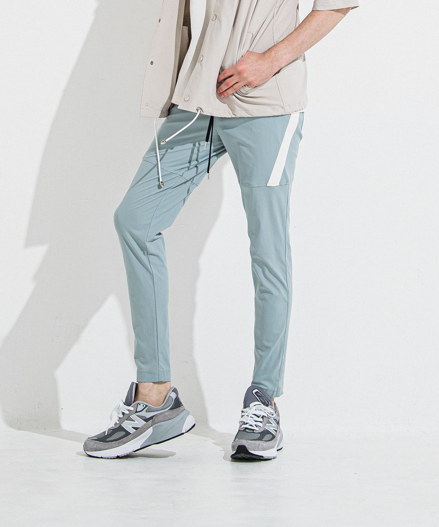 TYLER NYLON PANTS / ストレッチナイロン サイドライン タイトテーパード イージーパンツ (アクア) (5月中旬頃入荷予定) ※オーダー締切:2月15日(日)18時