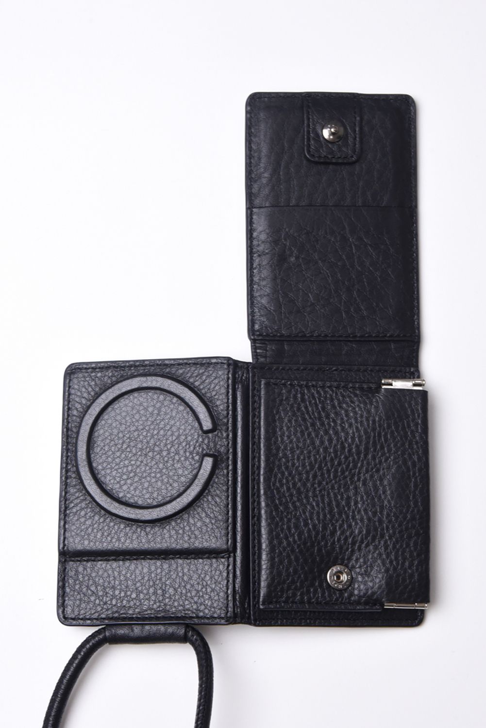 STRAPPED-ACCESSORY-WALLET / ストラップ付き MagSafe対応 ウォレット (ブラック)